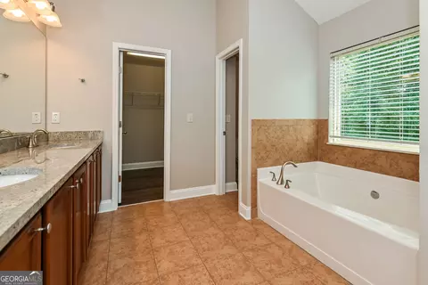 Bath - 3565 Flycatcher Way, Duluth, GA 30097 photo 1 of 5