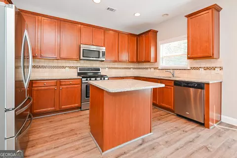 Kitchen - 3565 Flycatcher Way, Duluth, GA 30097 photo 3 of 3