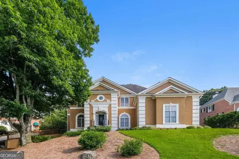 505 Saint Regis Dr, Alpharetta, GA 30022