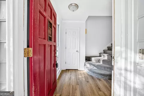 Entry Way - 106 Mckinley Cir, Lagrange, GA 30240 photo 1 of 2