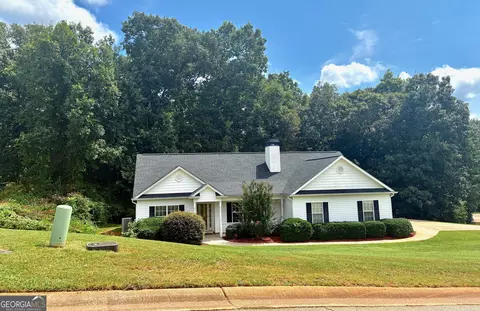180 Hidden Brook Trl, Newnan, GA 30265