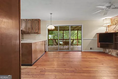 Living - 45 North Dr, Hampton, GA 30228 photo 3 of 10