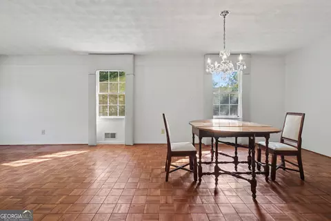 Dining - 45 North Dr, Hampton, GA 30228 photo 1 of 3