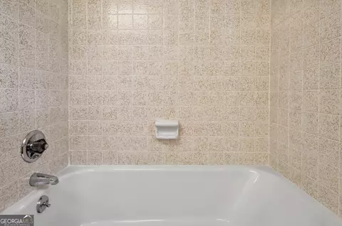 Bath - 45 North Dr, Hampton, GA 30228 photo 5 of 8