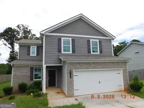153 Fresh Laurel Ln, Locust Grove, GA 30248