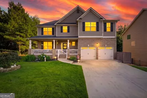 2144 Shadow Oak Trl, Loganville, GA 30052