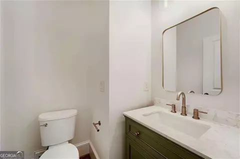 Bath - 3406 Keswick Ct, Chamblee, GA 30341 photo 7 of 7