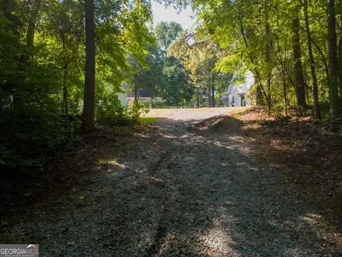 Exterior - 406 Covered Bridge Rd, Covington, GA 30016 photo 6 of 7