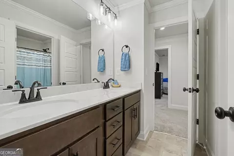Bath - 588 Calgary Downs Dr, Winder, GA 30680 photo 3 of 4