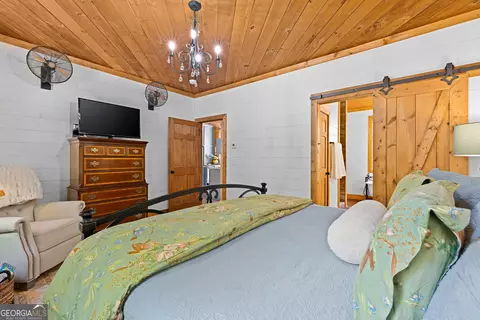 Bedroom - 115 Sunset Dr, Tiger, GA 30576 photo 3 of 6