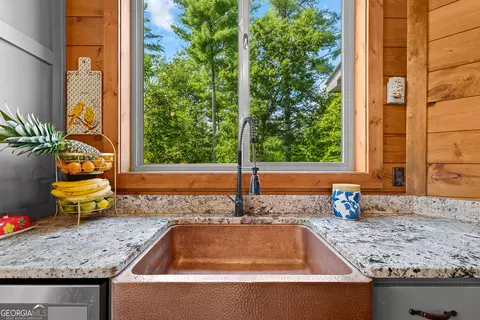 Kitchen - 115 Sunset Dr, Tiger, GA 30576 photo 4 of 5