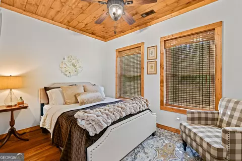 Bedroom - 115 Sunset Dr, Tiger, GA 30576 photo 6 of 6