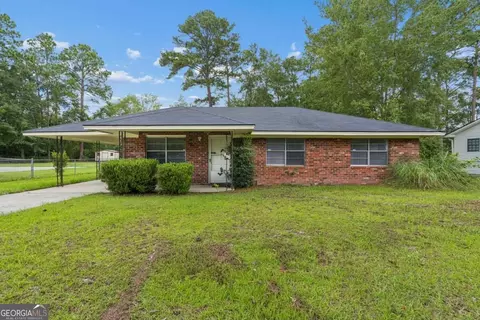 200 Becky St, Hinesville, GA 31313