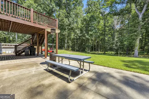 Exterior - 405 Rosser Rd, Covington, GA 30016 photo 6 of 9