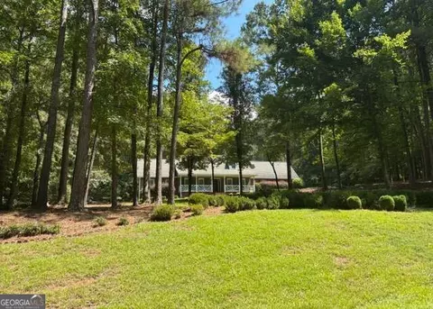 94 Deer Creek Trl, Hoschton, GA 30548