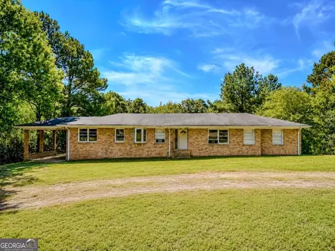 246 Beech Creek Cir, Winder, GA 30680