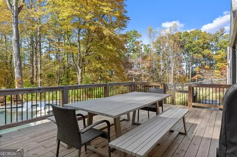 Exterior - 441 Tanglewood Dr, Canton, GA 30115 photo 13 of 18