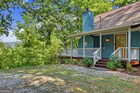 931 Timber Bluff Dr, Clayton, GA 30525