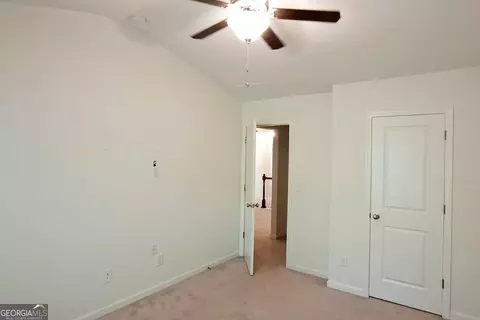 Bedroom - 4402 Newfangle Rd, Stone Mountain, GA 30083 photo 2 of 3