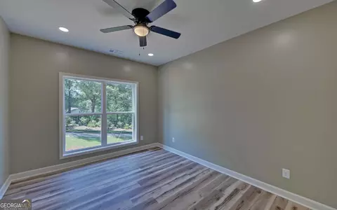 Bedroom - 55 Wesley Cir, Toccoa, GA 30577 photo 3 of 8