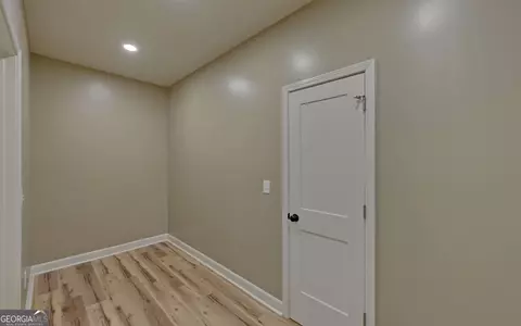Entry Way - 55 Wesley Cir, Toccoa, GA 30577 photo 5 of 7
