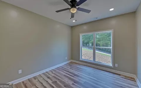 Bedroom - 55 Wesley Cir, Toccoa, GA 30577 photo 5 of 8