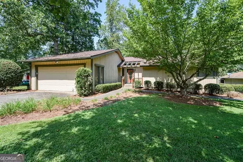 6906 Springwood Dr, Douglasville, GA 30135