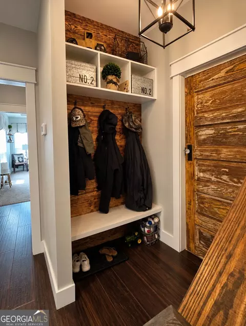 Entry Way - 9999 Lynntown Rd, Collins, GA 30421 photo 1 of 2