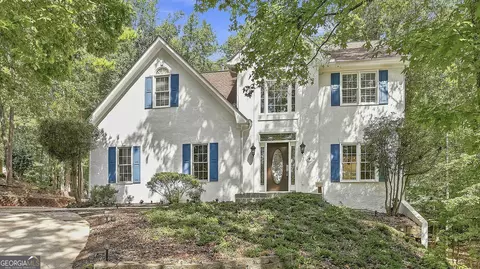 625 Bellenden Dr, Peachtree City, GA 30269