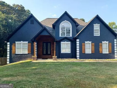 220 Butterfield Ln, Fayetteville, GA 30214
