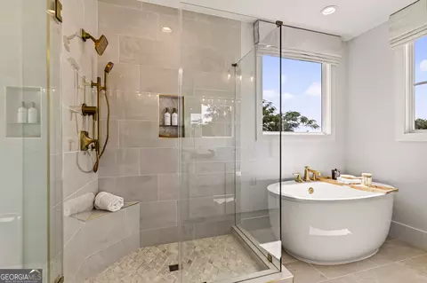 Bath - 310 Reserve Way, Savannah, GA 31401 photo 2 of 5