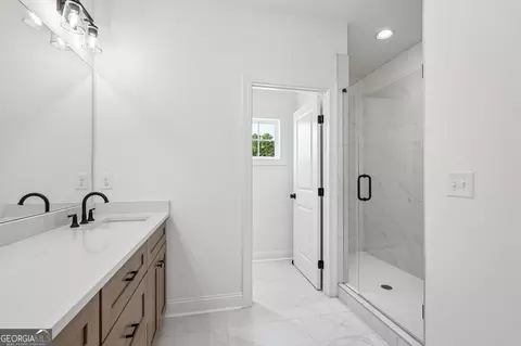 Bath - 144 Dewey Rd, Lilburn, GA 30047 photo 2 of 3