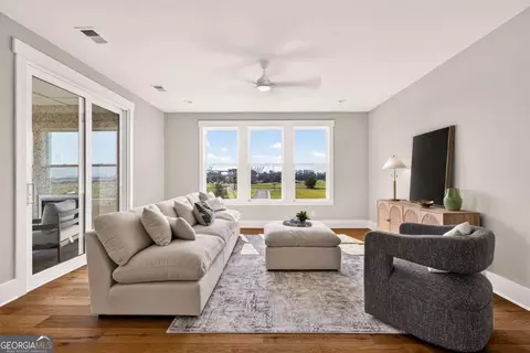 Living - 515 Reserve Way, Savannah, GA 31401 photo 5 of 7