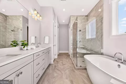 Bath - 515 Reserve Way, Savannah, GA 31401 photo 1 of 4