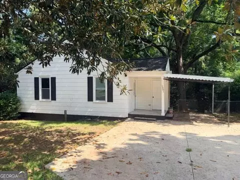 1301 N Clarke St #1, Milledgeville, GA 31061