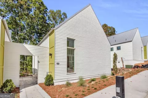 1250 Lupo Loop, Chattahoochee Hills, GA 30268