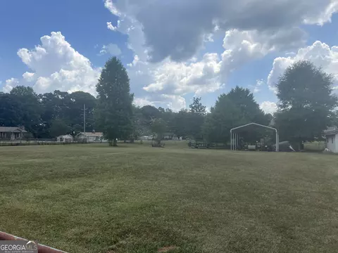 Exterior - 1529 S Davis Rd, Lagrange, GA 30241 photo 3 of 4