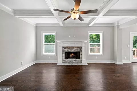 Living - 237 Ivey Dr, Bethlehem, GA 30620 photo 3 of 4