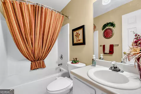 Bath - 277 Silver Brook Cir, Pooler, GA 31322 photo 1 of 5