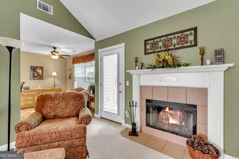 Entry Way - 277 Silver Brook Cir, Pooler, GA 31322 photo 2 of 6