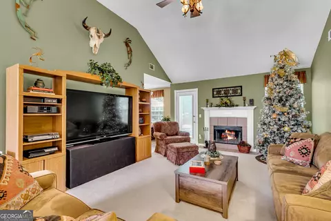 Living - 277 Silver Brook Cir, Pooler, GA 31322 photo 2 of 2