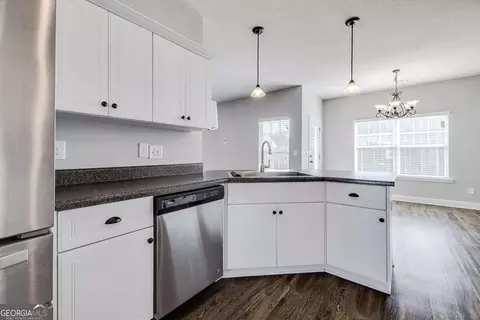 Kitchen - 123 Thoroughbred Dr, Guyton, GA 31312 photo 2 of 5