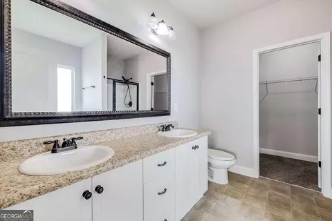 Bath - 123 Thoroughbred Dr, Guyton, GA 31312 photo 1 of 3