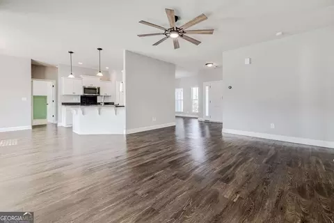Living - 123 Thoroughbred Dr, Guyton, GA 31312 photo 3 of 4