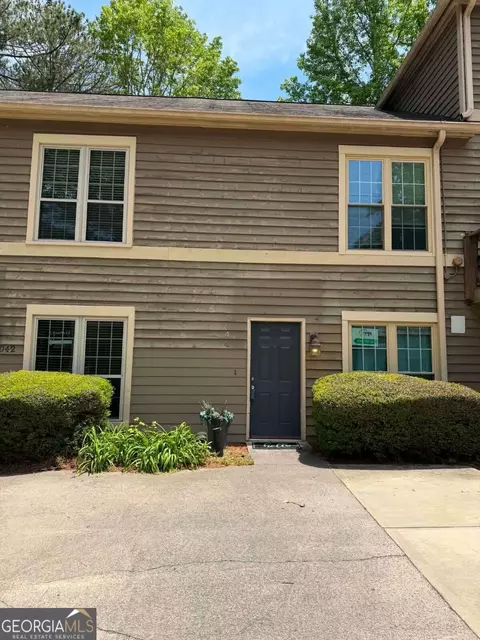 3044 Steeplechase Dr, Alpharetta, GA 30004