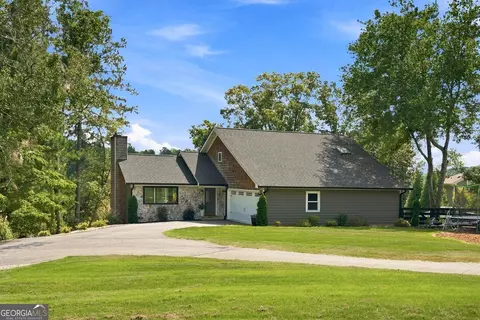 8915 Bay Ln, Gainesville, GA 30506