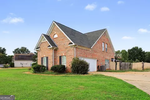 Exterior - 1014 Clover Leaf Dr, Mcdonough, GA 30252 photo 3 of 3