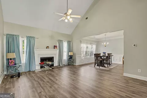 Living - 1014 Clover Leaf Dr, Mcdonough, GA 30252 photo 2 of 3