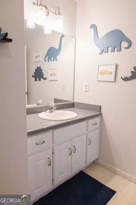 Bath - 55 Ashton Ct, Covington, GA 30016 photo 2 of 4