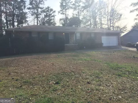 2076 Campfire Dr, Riverdale, GA 30296